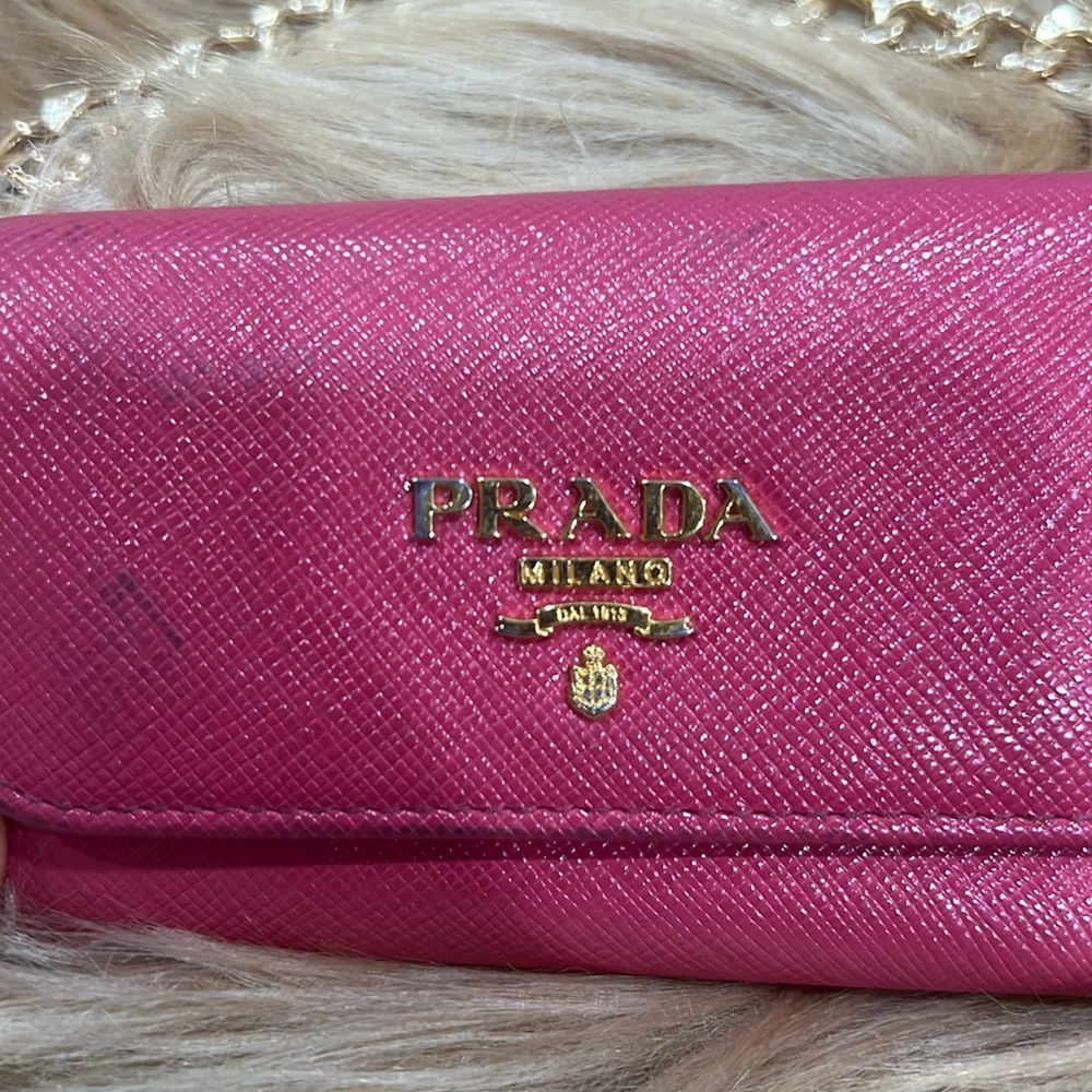 Authentic 💕Prada Key case - Picture 7 of 17